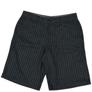 O’Neill Men’s Flat Front Shorts Striped Black Logo 34in